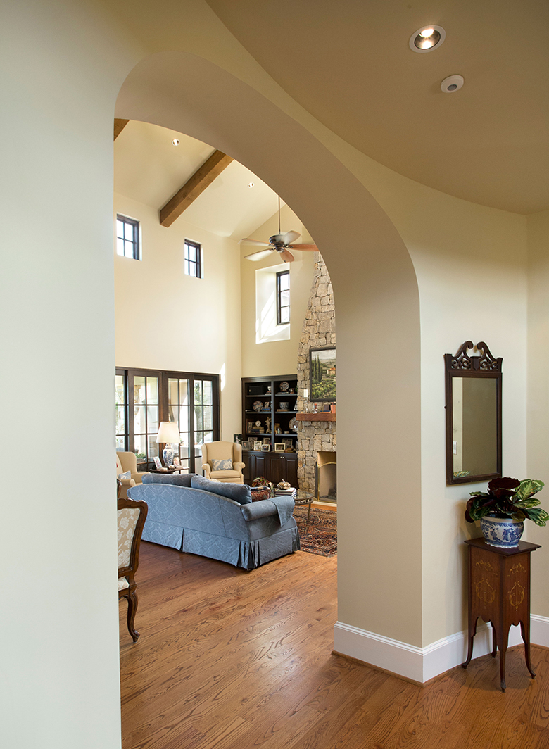 DiLusso_Sanders_Arch_780x1064