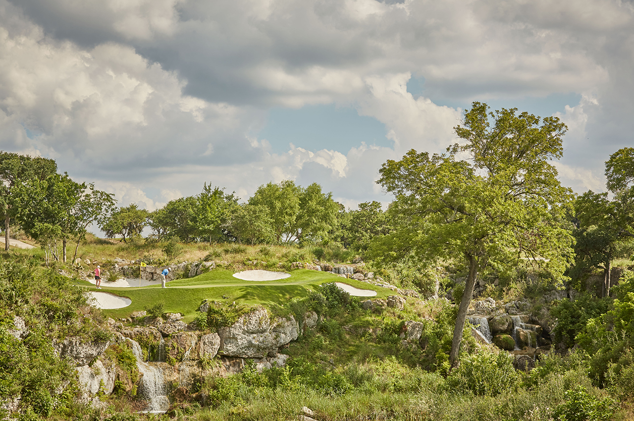 Golf_Hole_16_1280x850